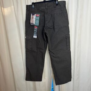 NWT 36x29 Wrangler Men's Rip-Stop Cargo Pants brown
